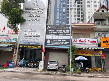 nhà mặt tiền gần vincom