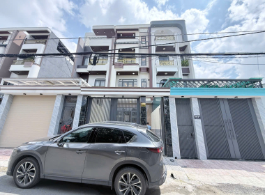 nhà gần làng đại học quốc gia