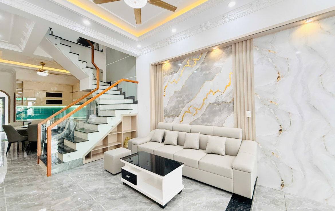 nhà gần làng đại học thủ đức