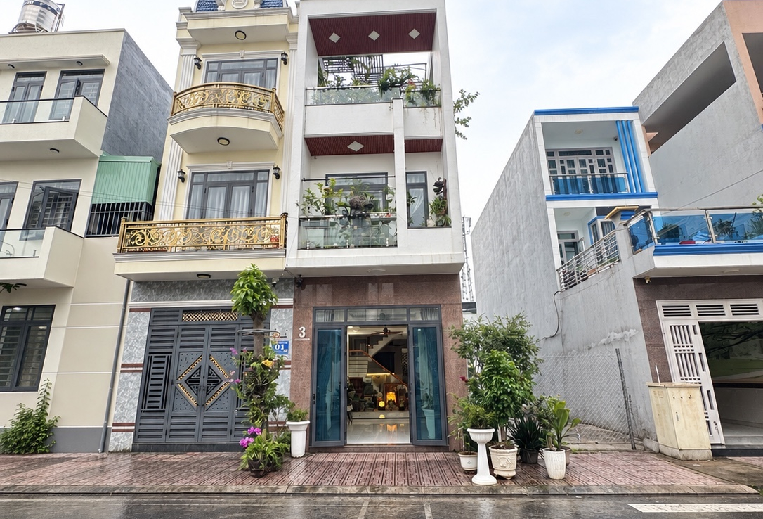nhà gần vincom dĩ an