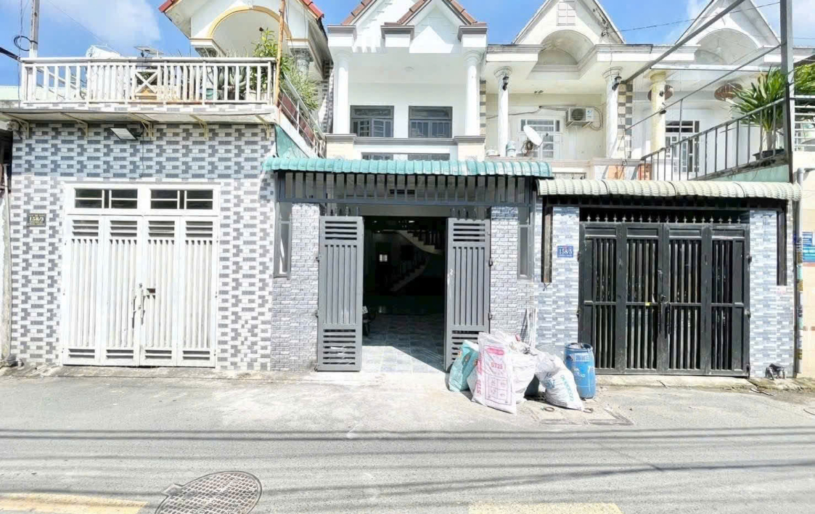 bán nhà gần chợ ông xã dĩ an