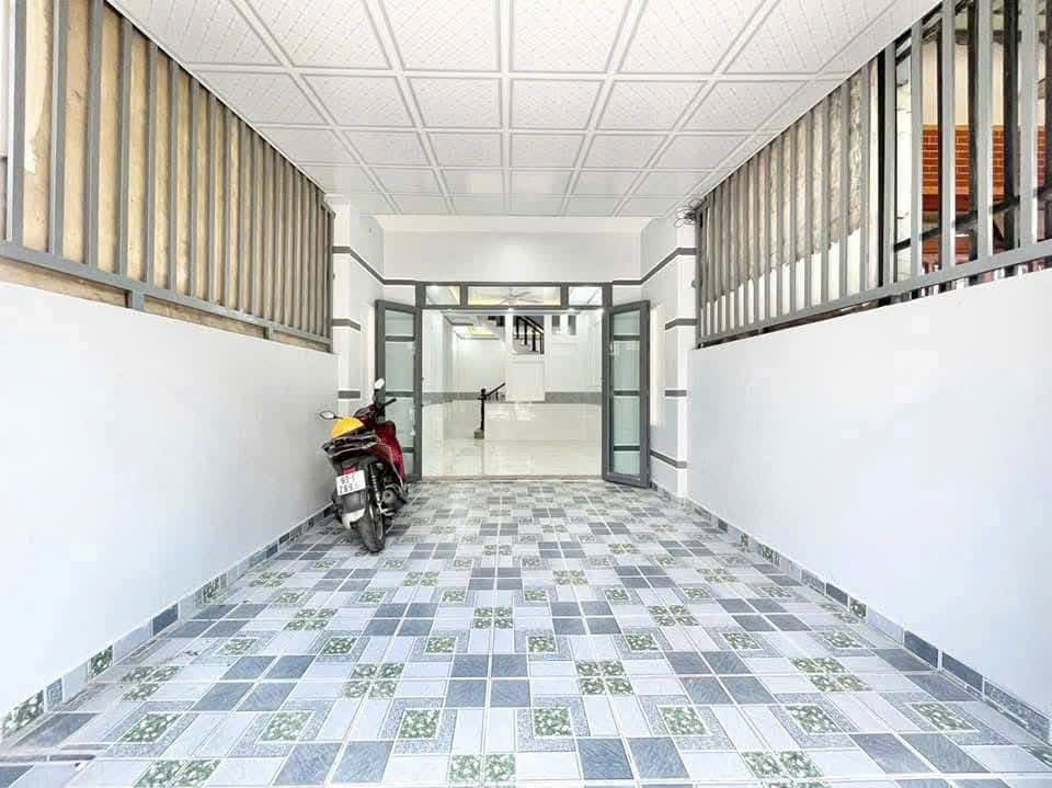 bán nhà gần chợ ông xã dĩ an