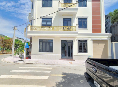 nhà phố 2 mặt tiền