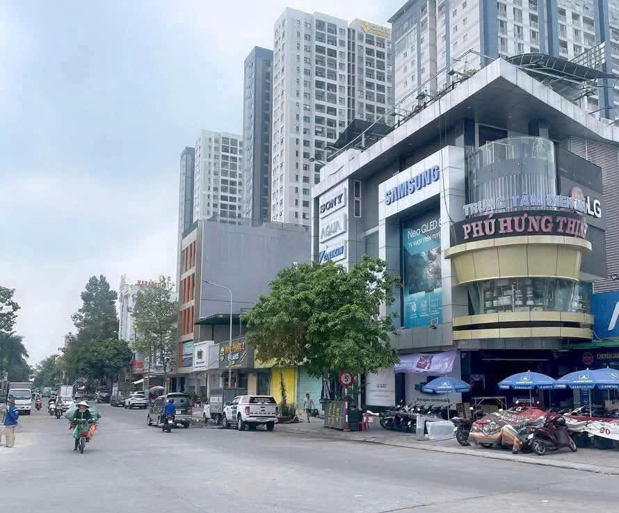 Đất mặt tiền Vincom dĩ an
