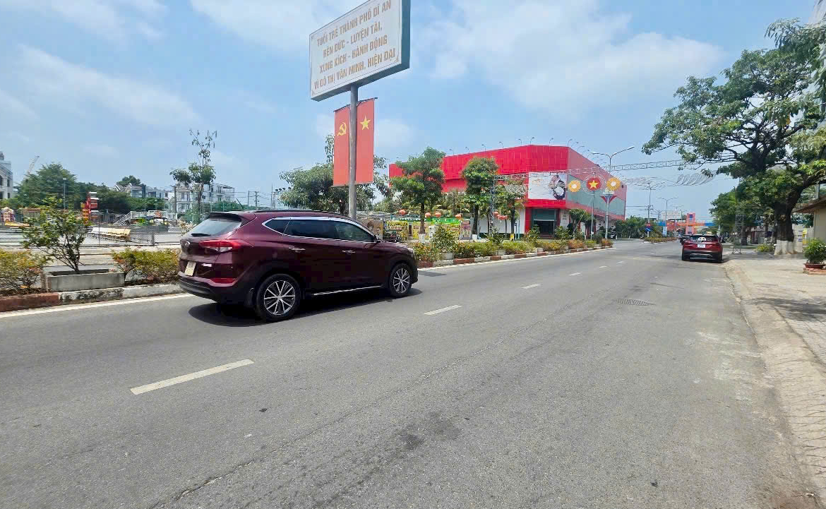 Đất mặt tiền đường số 9 tthc