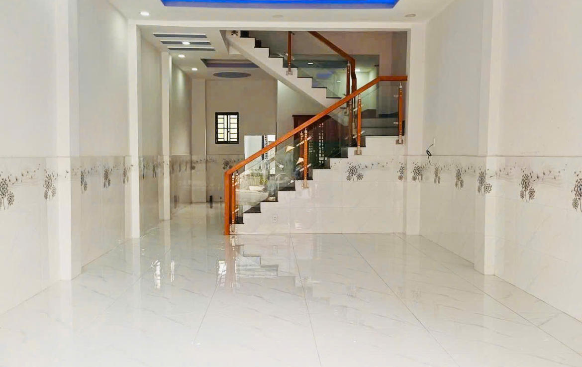 Nhà mặt tiền chợ thống nhất