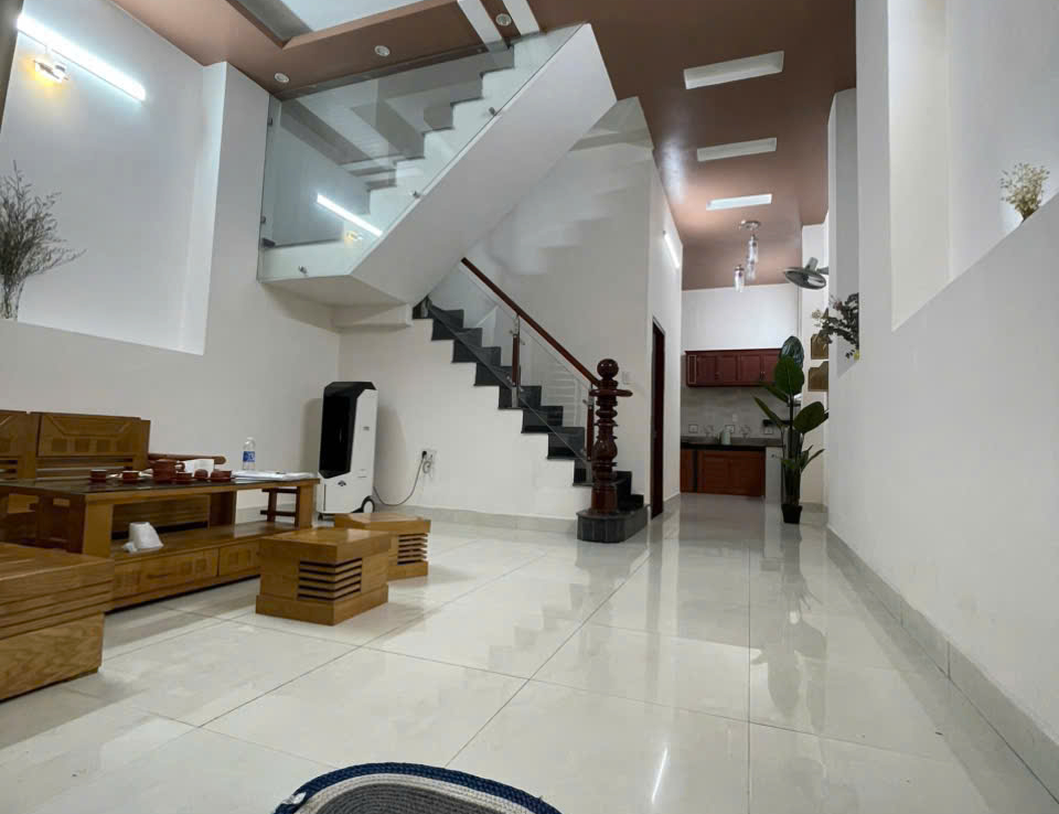 bán nhà đường tân an