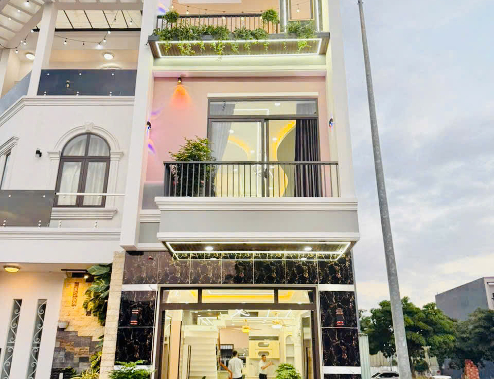 bán nhà lê phong thuận an