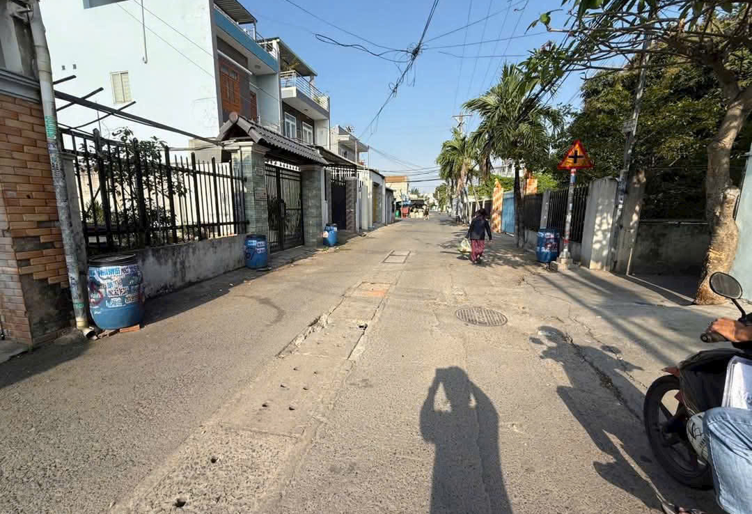 đất đường nguyễn văn trỗi