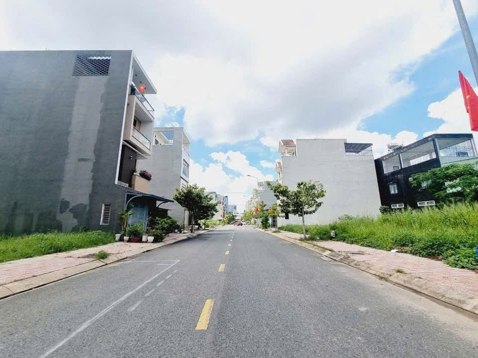 đất kdc Phú Hồng Thịnh 10