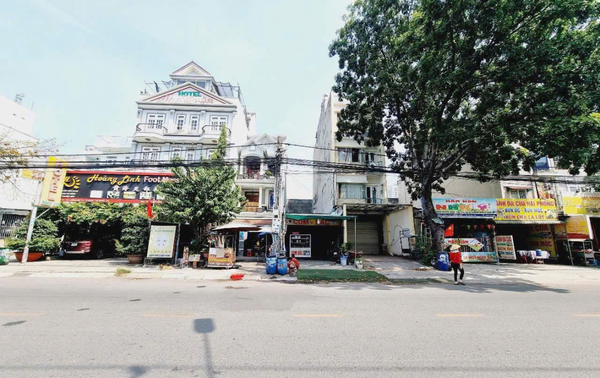 mặt tiền kinh doanh sóng thần