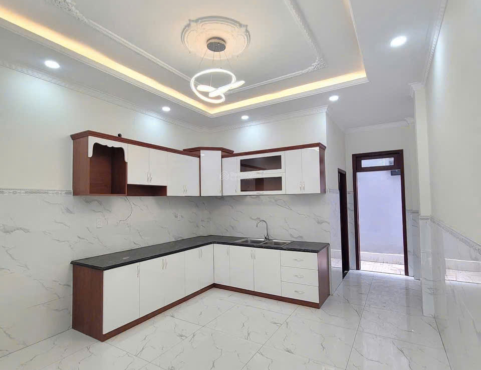 mặt tiền nguyễn thị khắp dĩ an