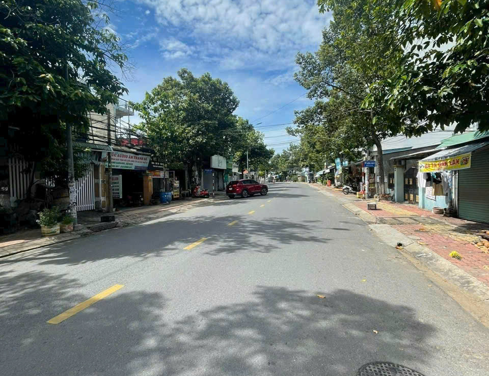 mặt tiền võ thị sáu dĩ an