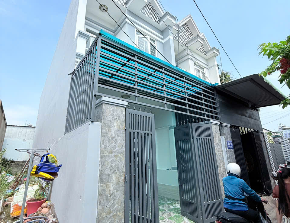 nhà gần TTHC Dĩ An