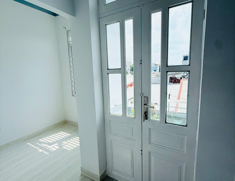 nhà gần TTHC Dĩ An