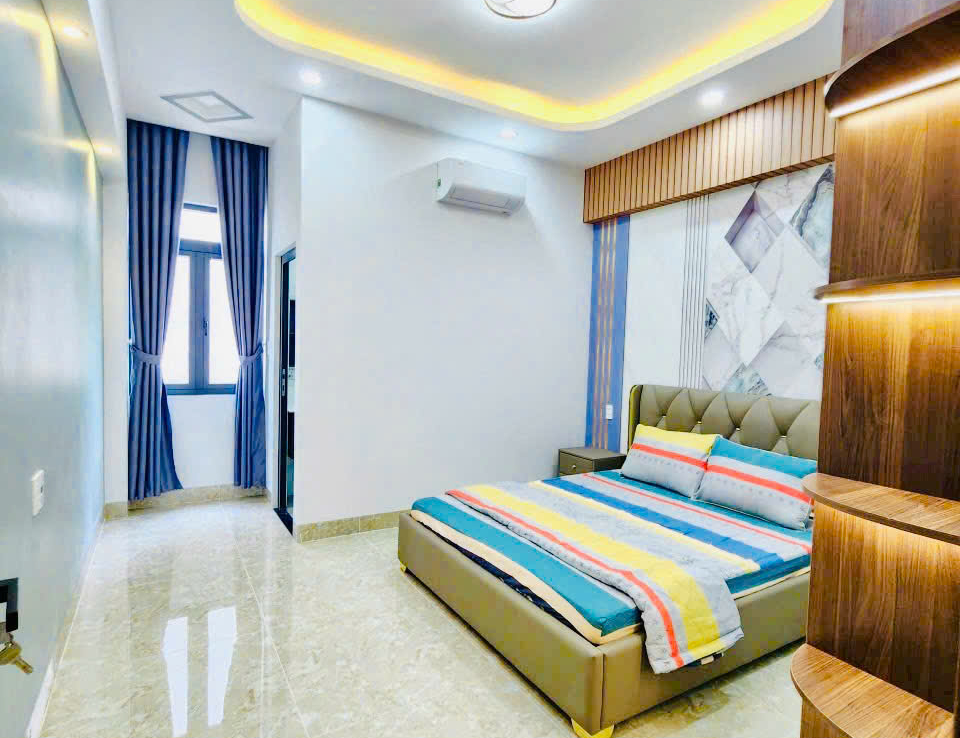 nhà giáp thủ đức