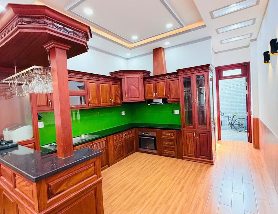 nhà mặt tiền kinh doanh