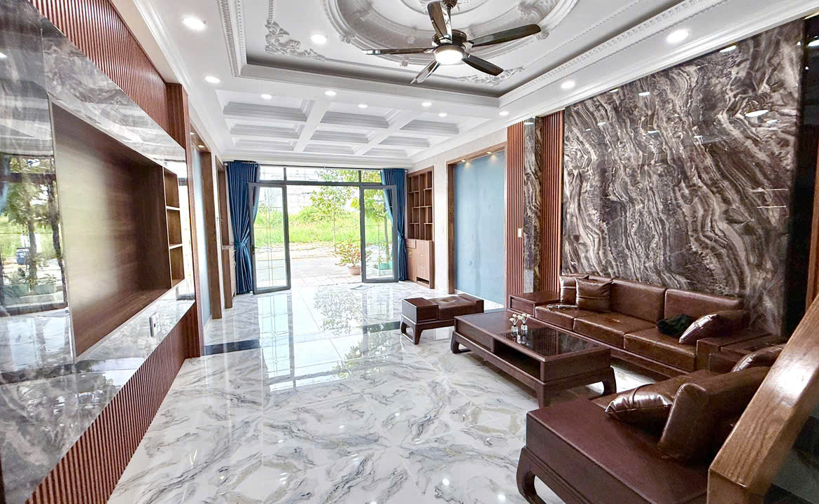 nhà mặt tiền KD Dĩ an