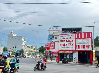nhà mặt tiền trần hưng đạo