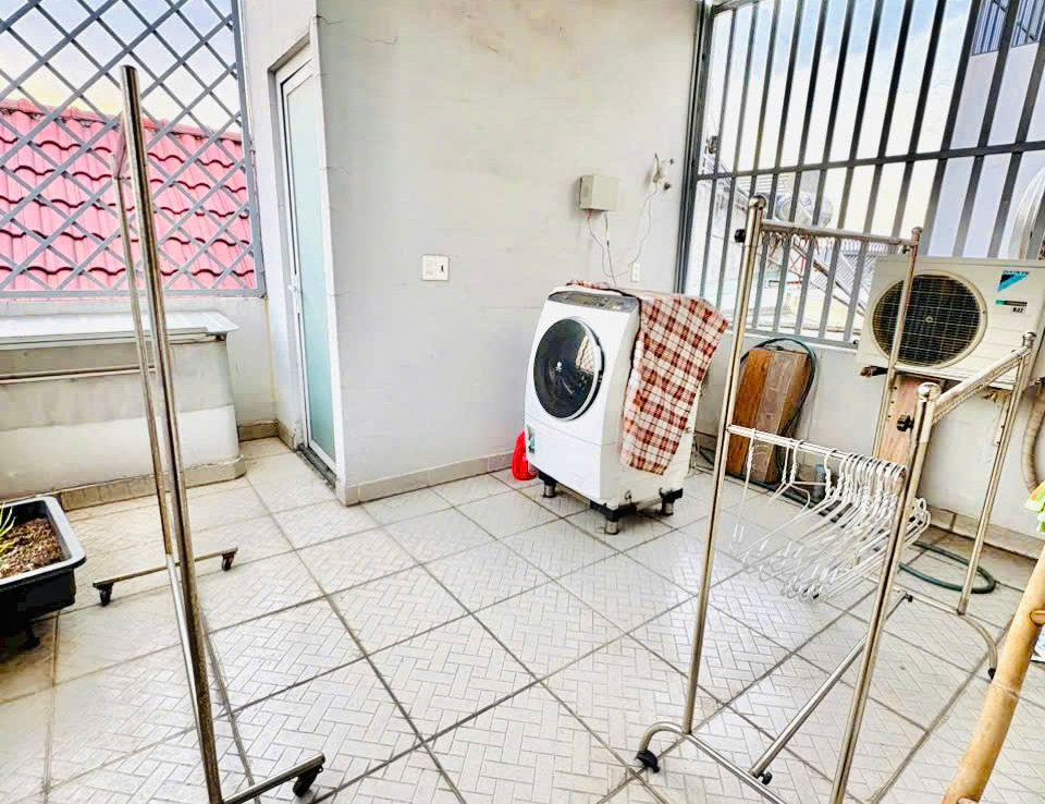 nhà mặt tiền trần quang khải