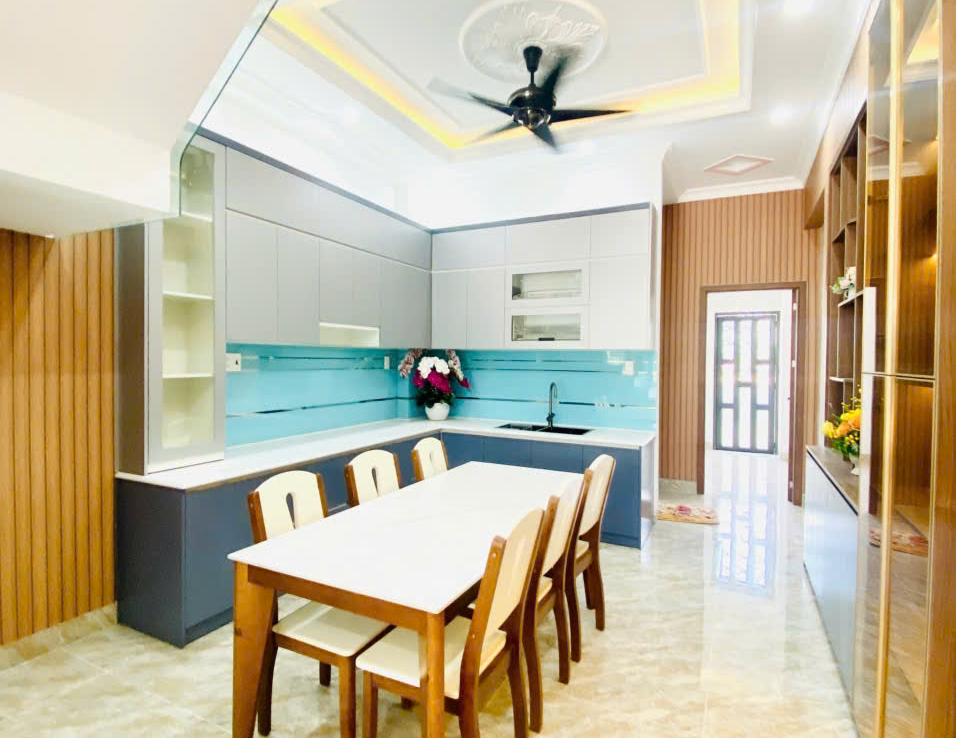 nhà phú hồng thịnh 9