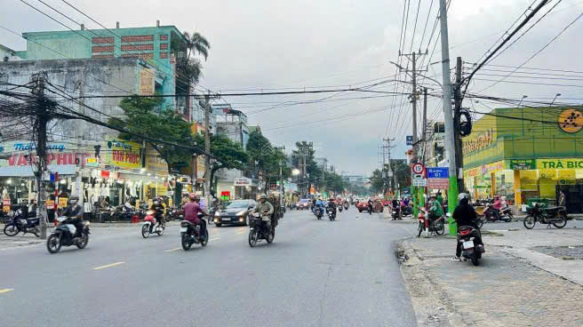 Bán đất chợ xóm vắng