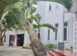 Bán khách sạn dĩ an (3)