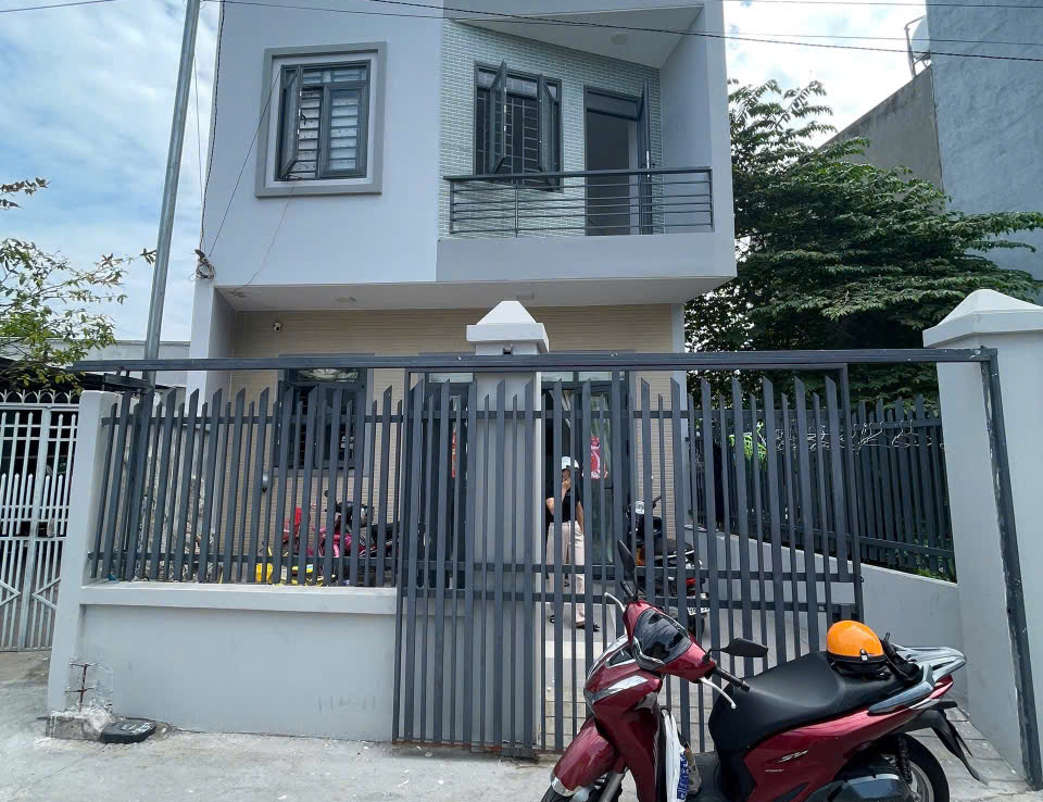 Nhà đường đông minh