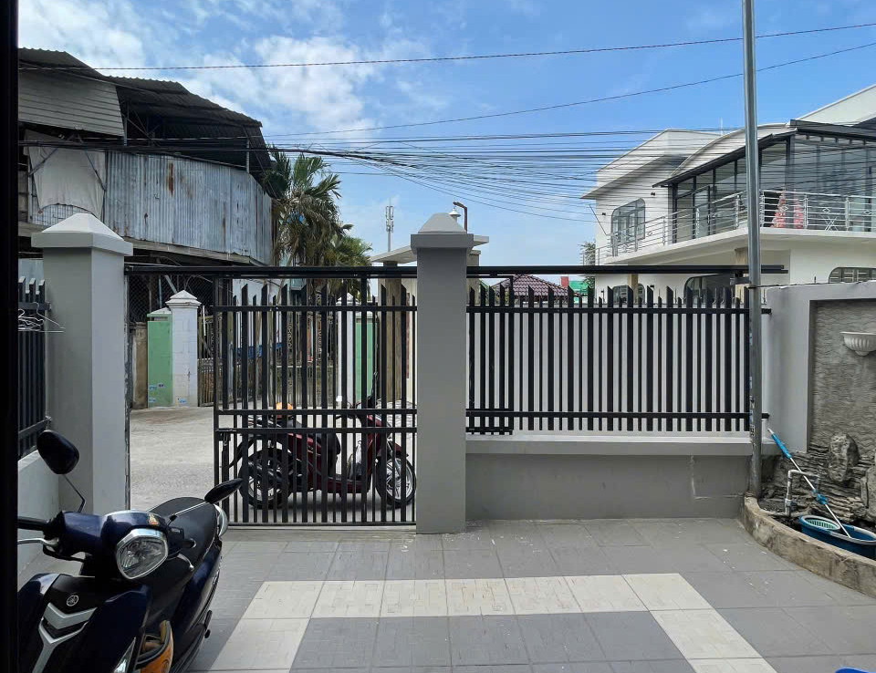 Nhà đường đông minh