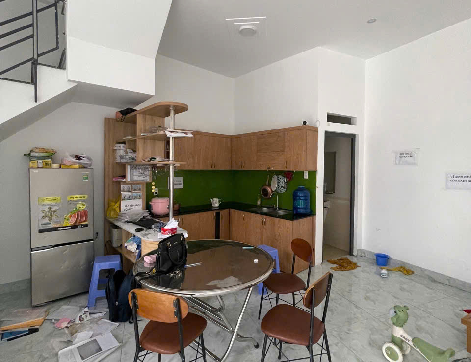 Nhà đường đông minh