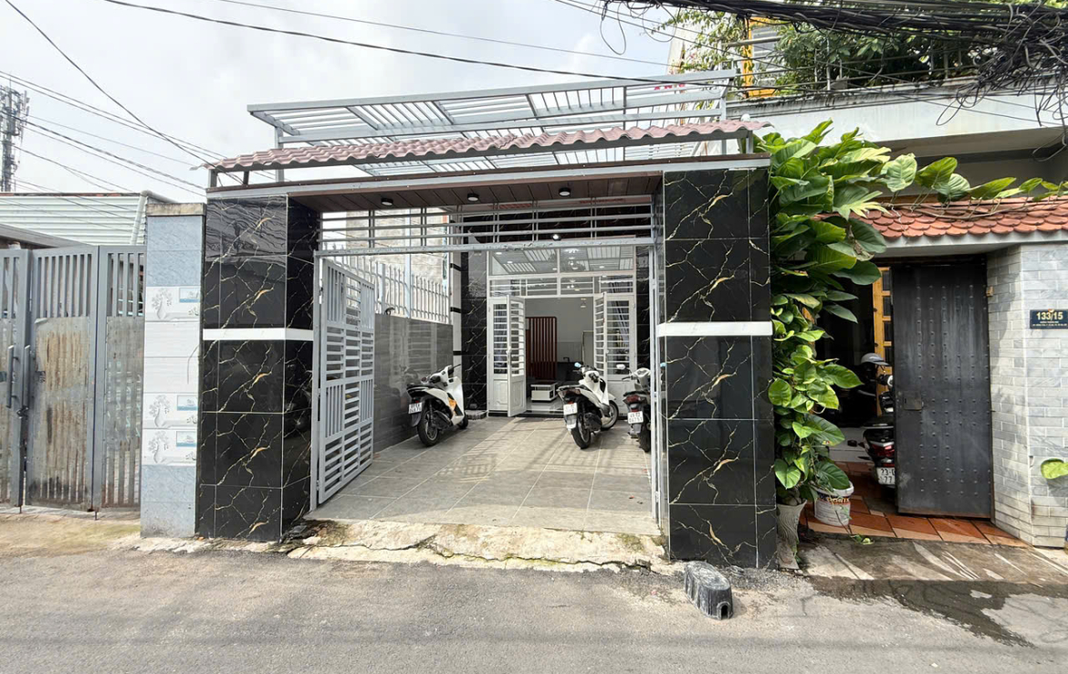 bán nhà đường nguyễn du dĩ an
