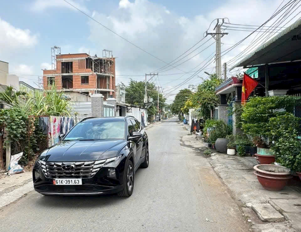 đất mặt tiền nguyễn công trứ dĩ an