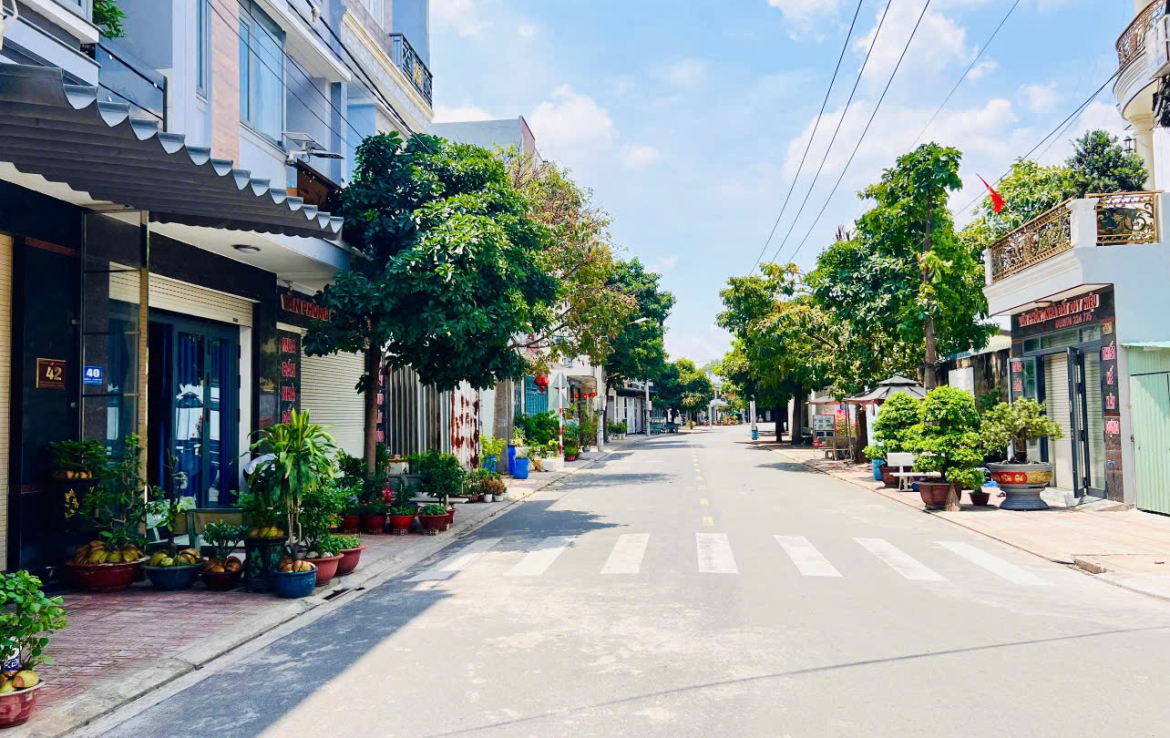 nhà kdc lê phong