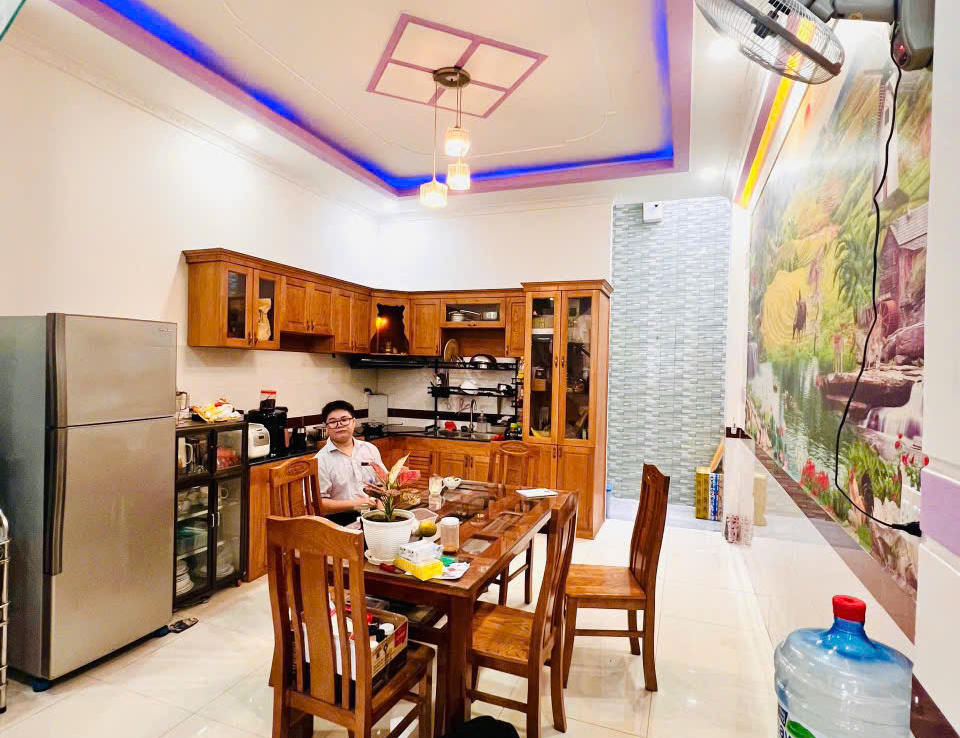 nhà kdc lê phong