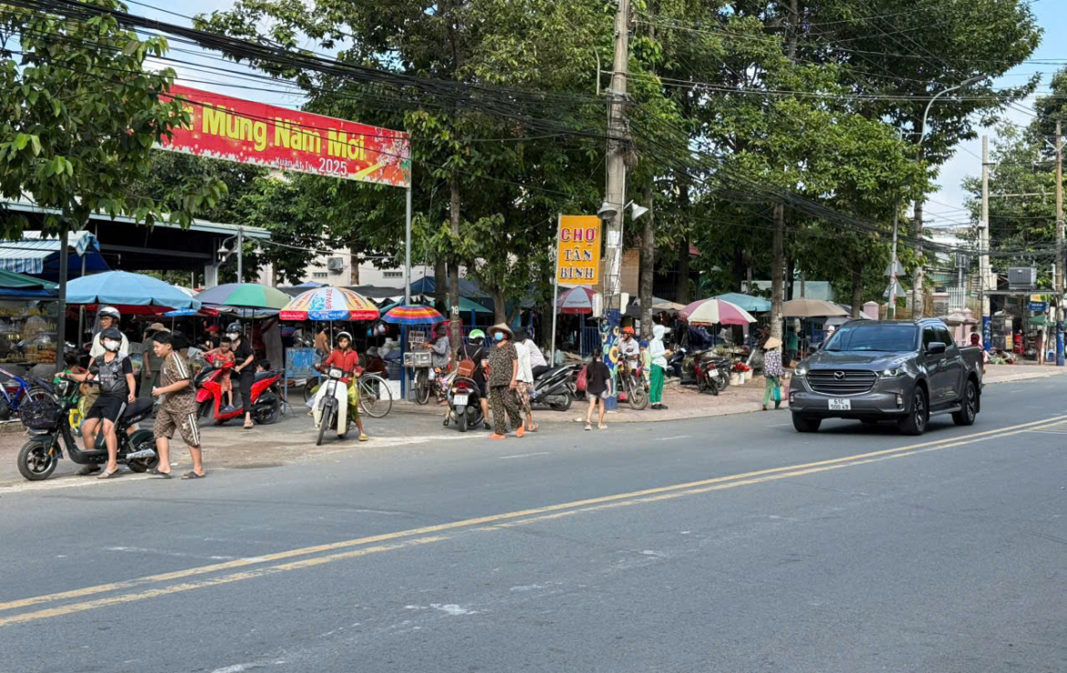 đất bùi Thị Xuân dĩ an