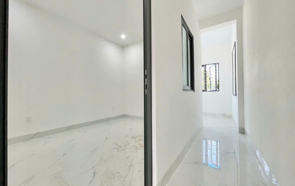 bán nhà gần chợ dĩ an