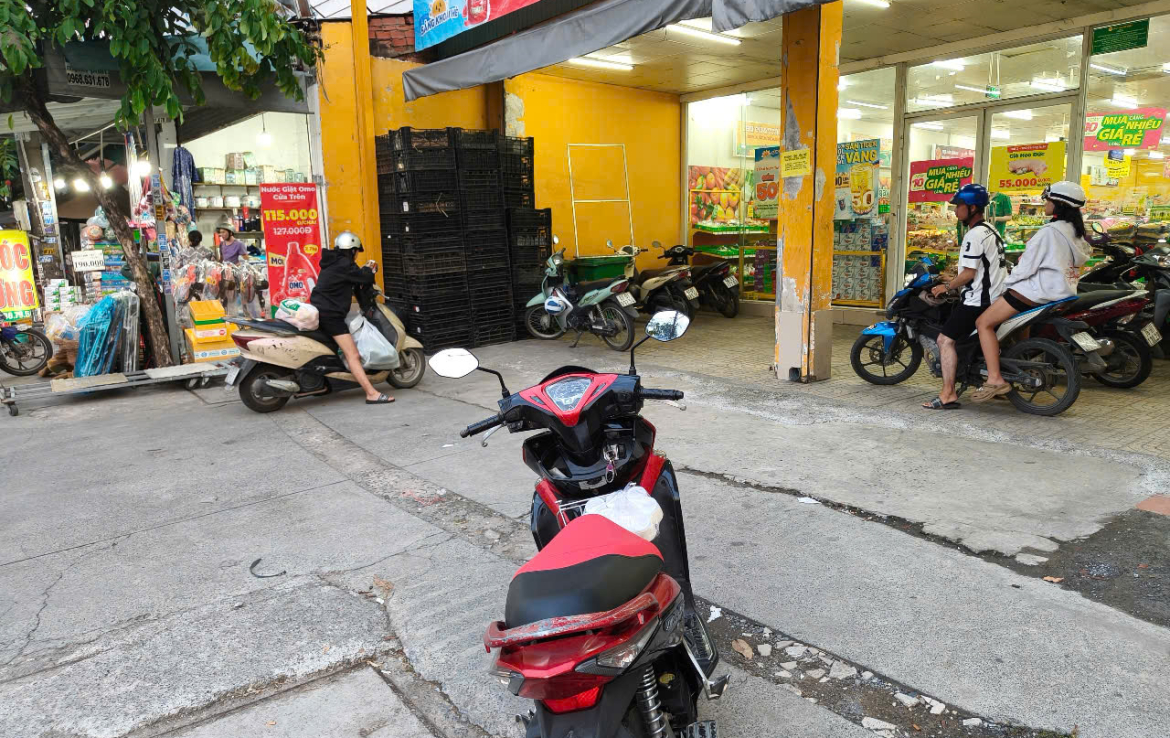 mặt tiền Đường DT743B