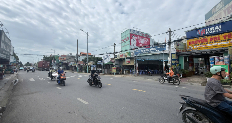 nhà mặt tiền lê hồng phong dĩ an