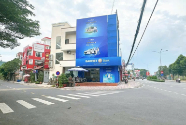 nhà mặt tiền TTHC Dĩ An