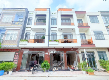 nhà phố phường dĩ an