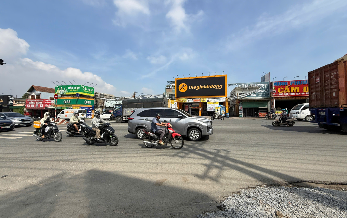 mặt tiền đường Quốc Lộ 1K