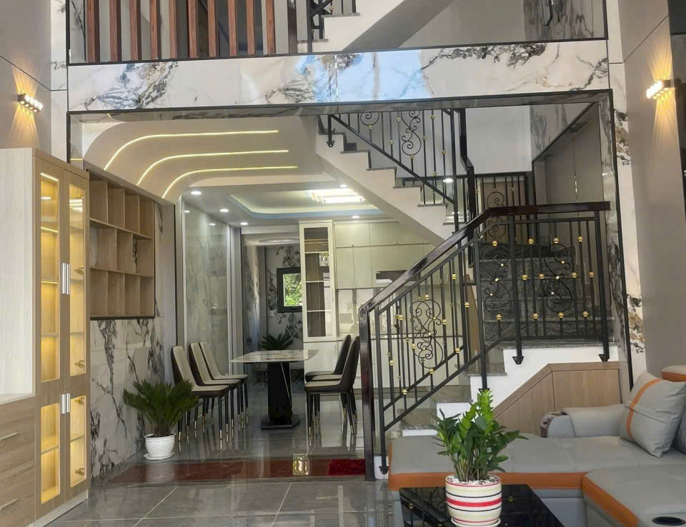 nhà gần Làng Đại Học