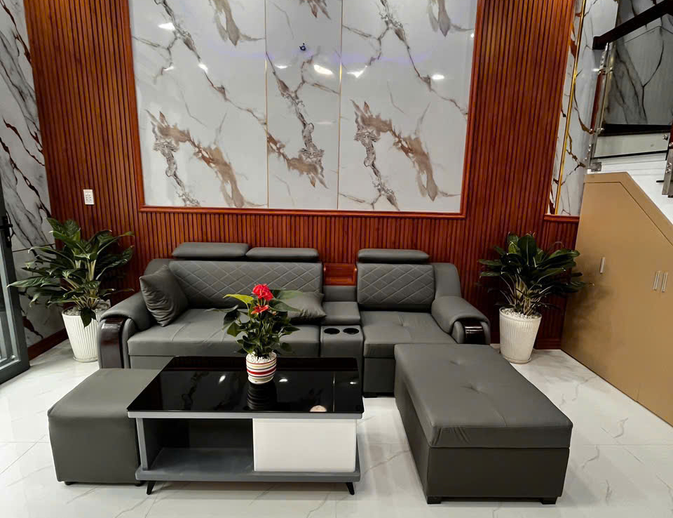 nhà gần bến xe miền đông mới