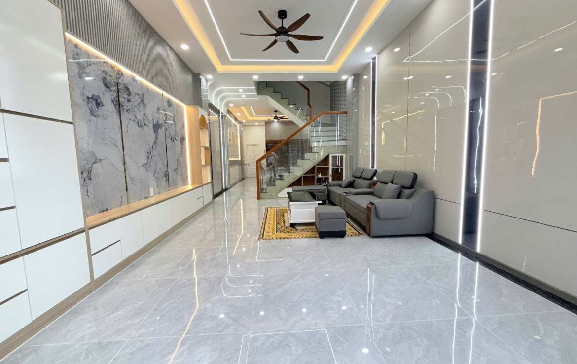 nhà gần vincom 550