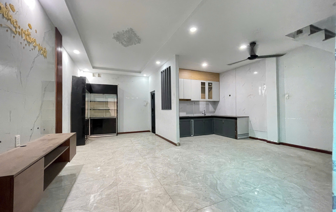 bán nhà đặng văn mây dĩ an