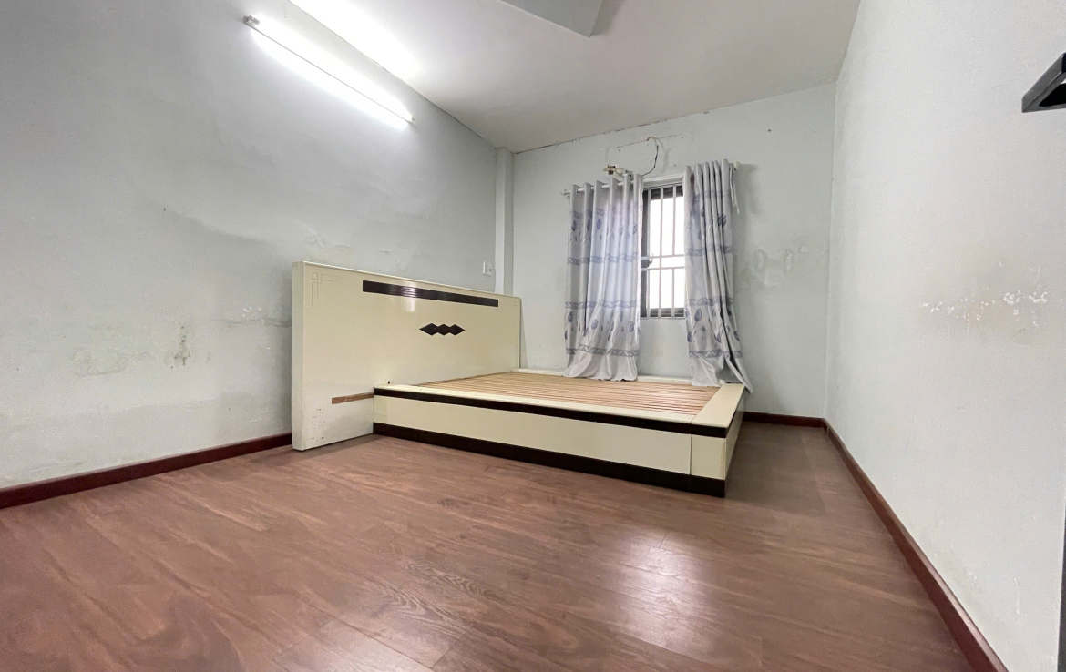 bán nhà đặng văn mây dĩ an