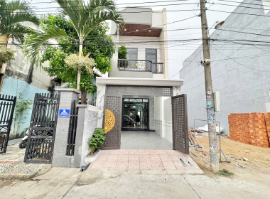 nhà gần ngã ba ông xã