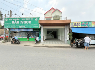 nhà mặt tiền chợ cây da