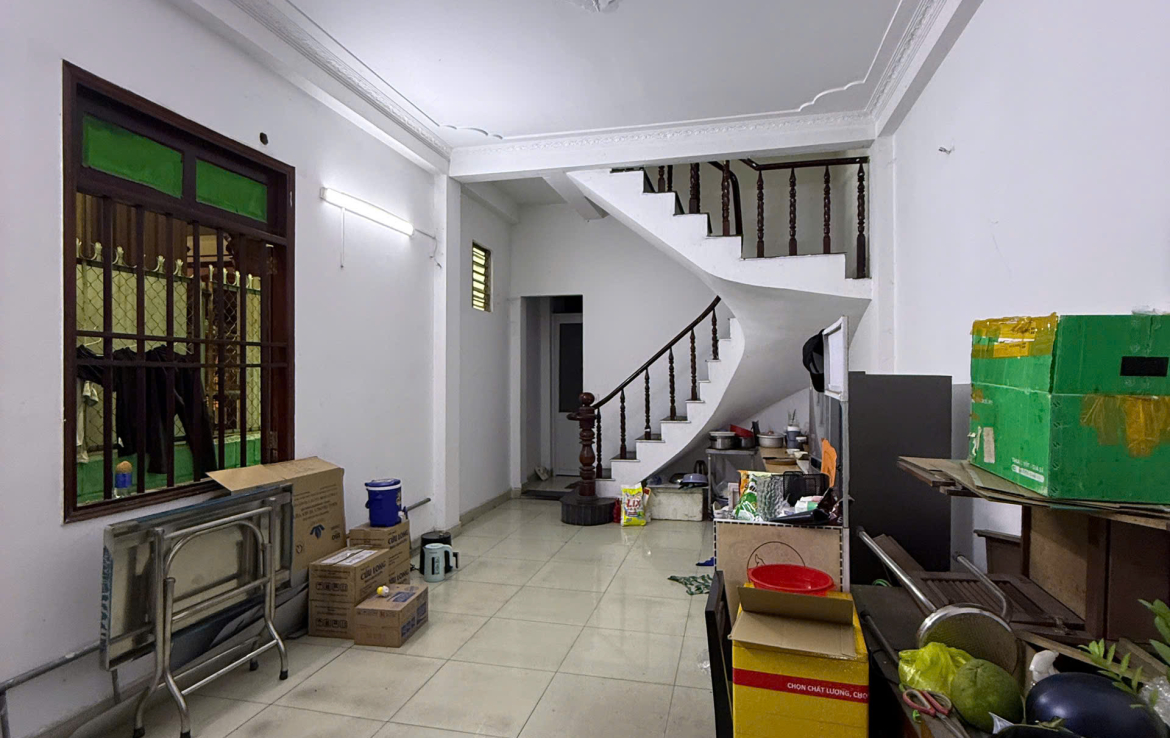 nhà mặt tiền Lê Hồng Phong HCM