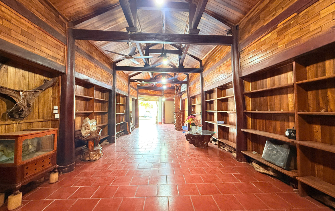 nhà mặt tiền dĩ an hcm